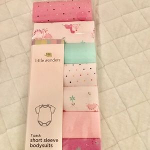 Little Wonders 7 pack short sleeve bodysuits